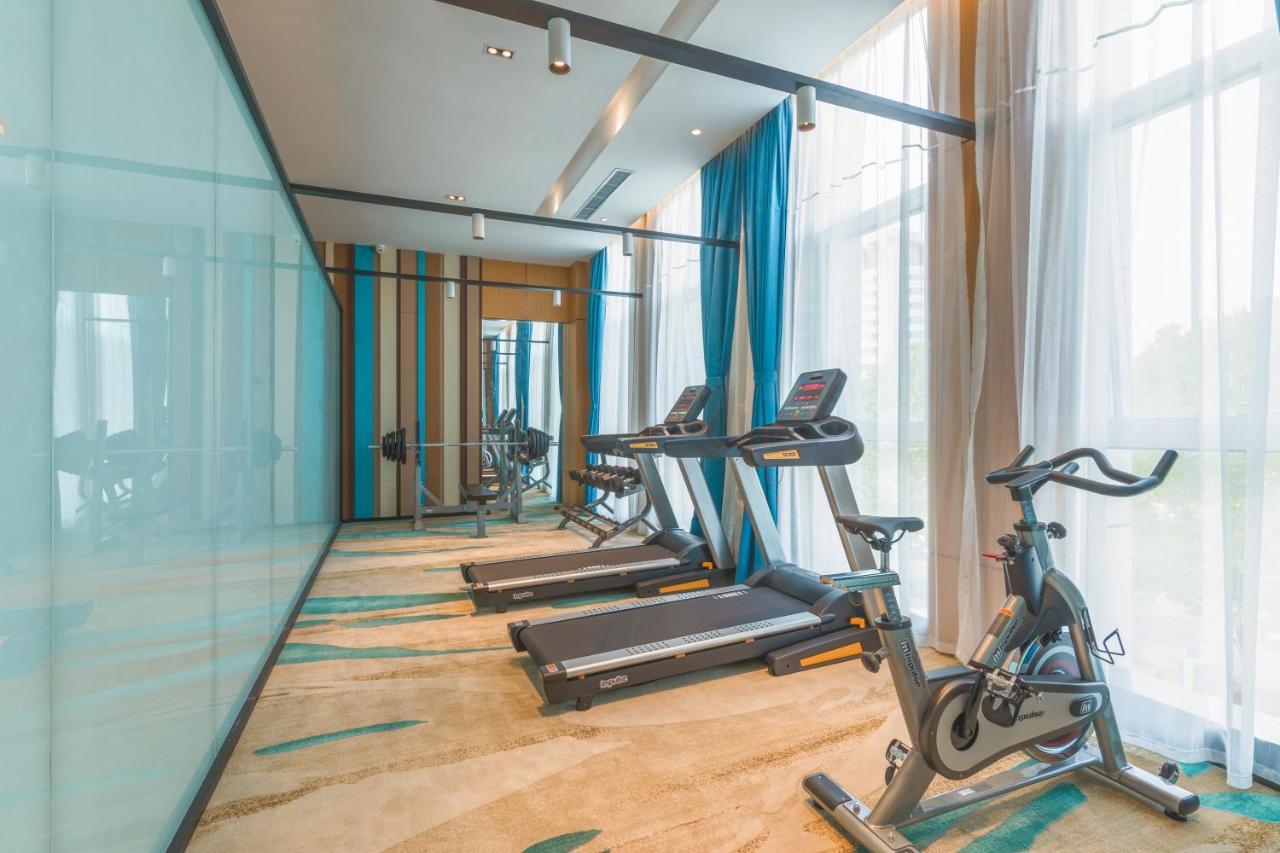 Holiday Inn Express Qingdao Chengyang Central By Ihg Exterior photo